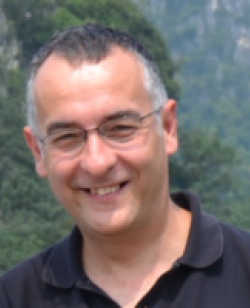 Alfonso María Gómez - Claustro UIE