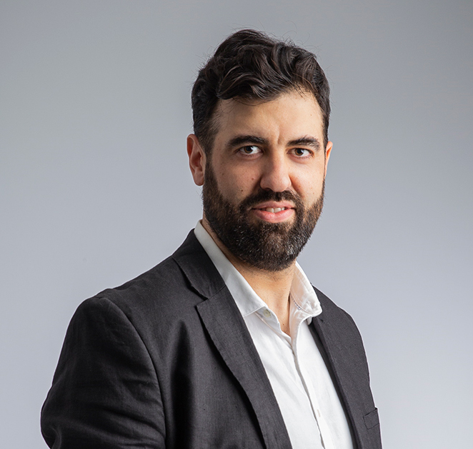 Isaac González - Claustro UIE