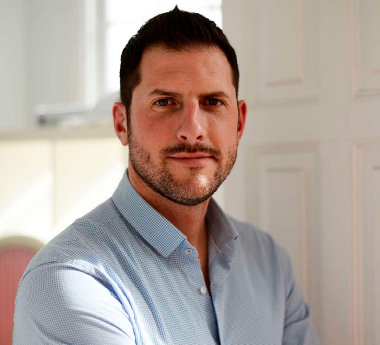 Docente UIE Javier Martínez