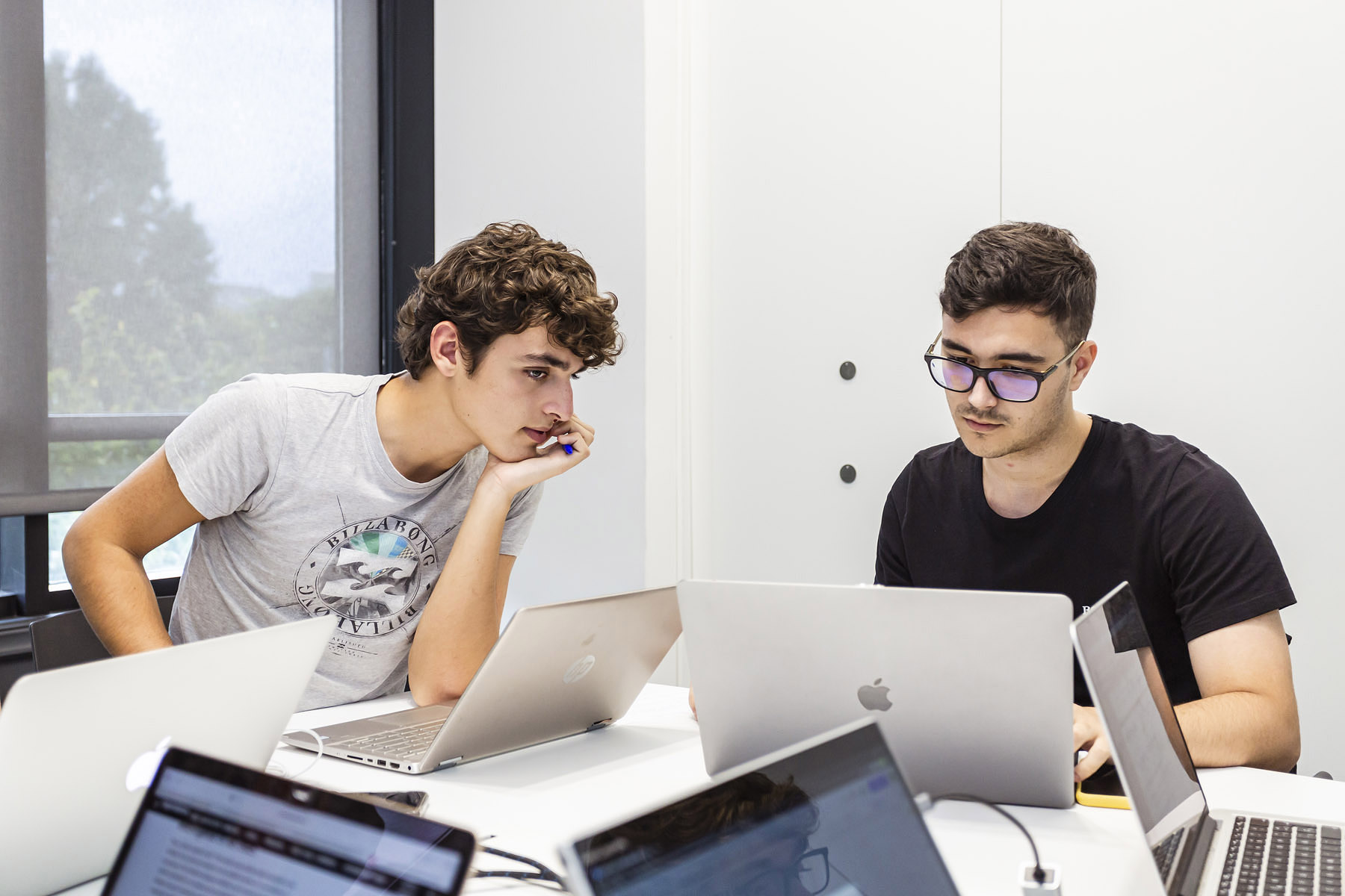 Estudiantes de grado en UIE