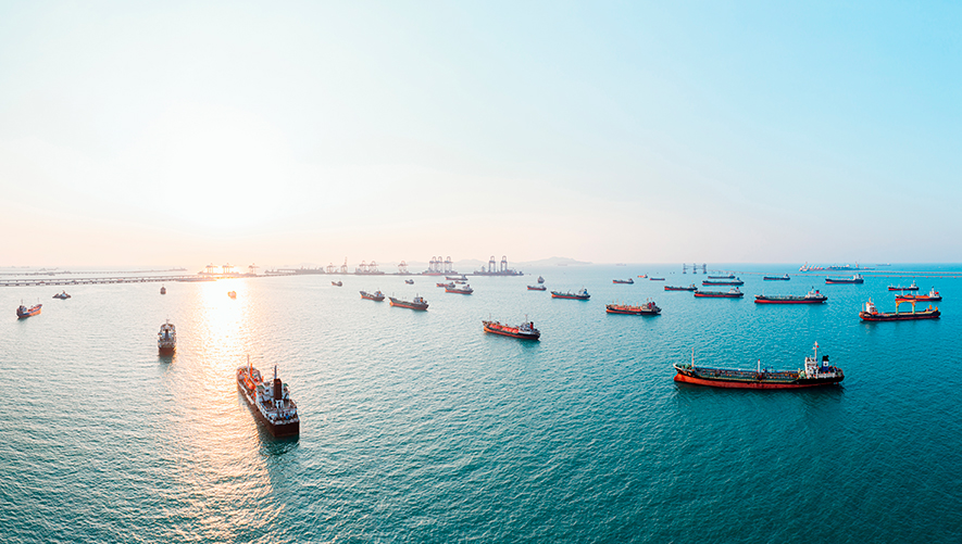 Profesionales del sector del mar en una sesión formativa del Executive Master in Seafood Management de la UIE